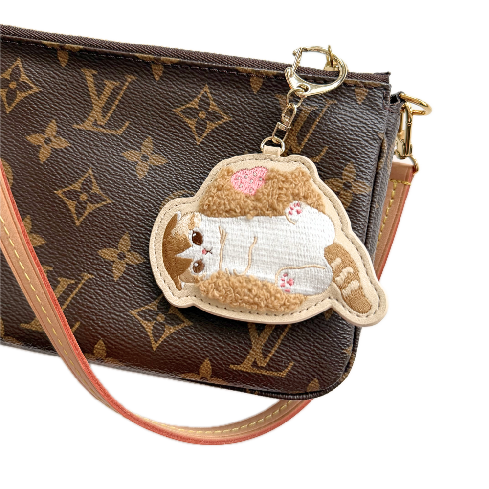 Mofusand Strawberry Shortcake Embroidered Keychain Bag Charm – Beige